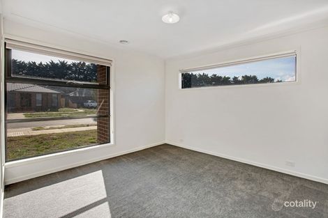 Property photo of 16 Kirribilli Crescent Wallan VIC 3756