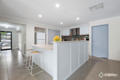 Property photo of 11 Hollows Circuit Tarneit VIC 3029