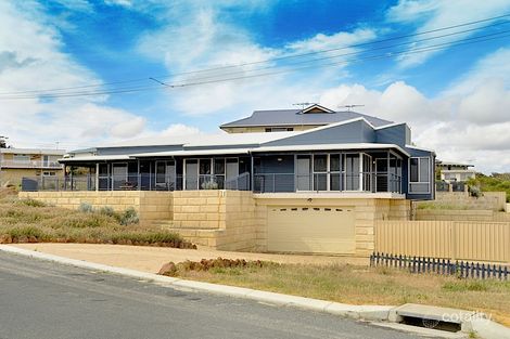 21 Gordon St, Guilderton, WA 6041