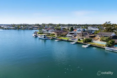Property photo of 42 Roper Crescent Sylvania Waters NSW 2224