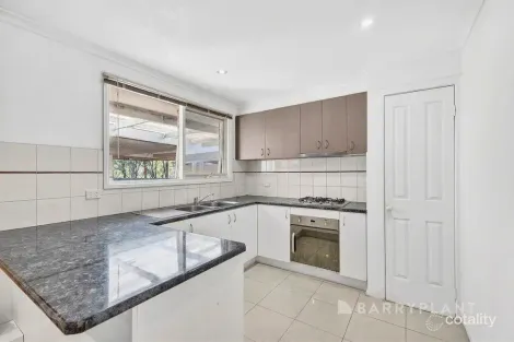 Property photo of 8 Brownlee Crescent Wheelers Hill VIC 3150