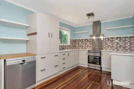 Property photo of 76 Banfield Drive Mount Louisa QLD 4814