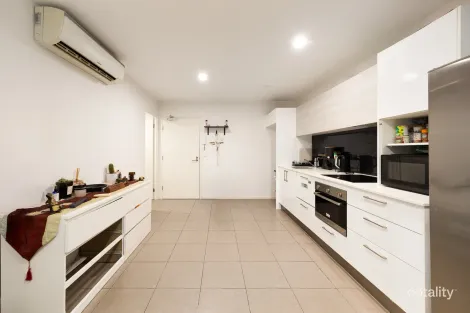 1210/6-8 Waterford Ct, Bundall, QLD 4217