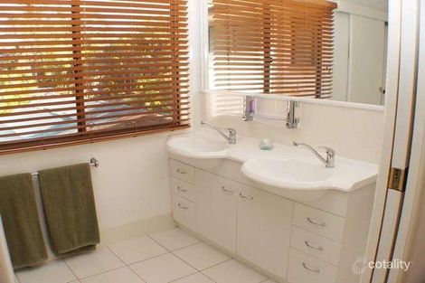 Property photo of 64 Long Street Cleveland QLD 4163