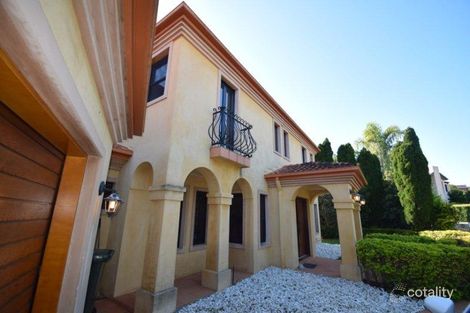 Property photo of 8 Kensington Close Carindale QLD 4152