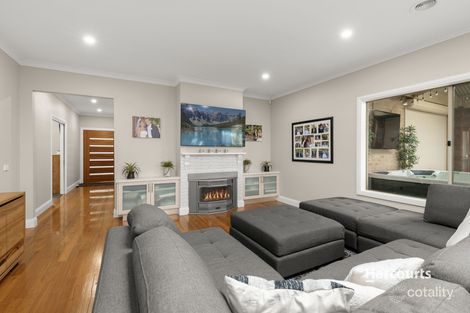 Property photo of 70 Windermere Boulevard Pakenham VIC 3810
