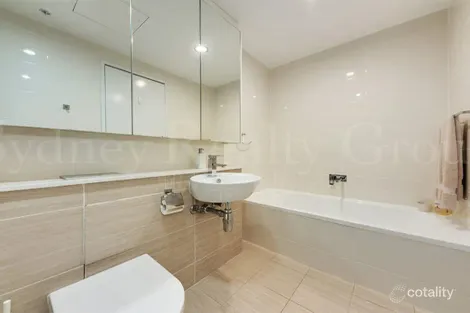 Property photo of 226/20 Gadigal Avenue Zetland NSW 2017