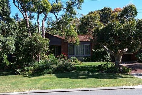 40 Pascoe St, Karrinyup, WA 6018