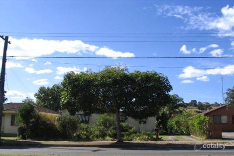 Property photo of 8 Central Avenue Oak Flats NSW 2529