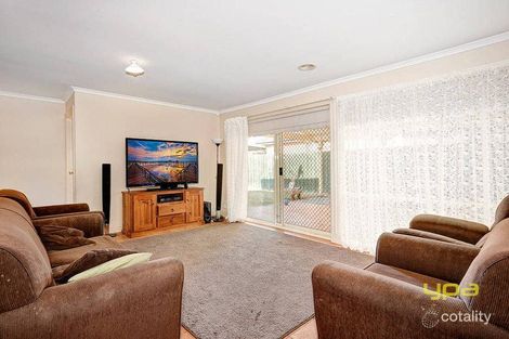Property photo of 8 Mark Drive Hillside VIC 3037