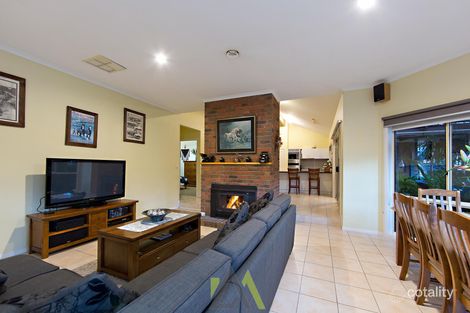Property photo of 8 Illawong Mews Langwarrin VIC 3910