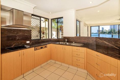 Property photo of 2/99 Stanhill Drive Surfers Paradise QLD 4217