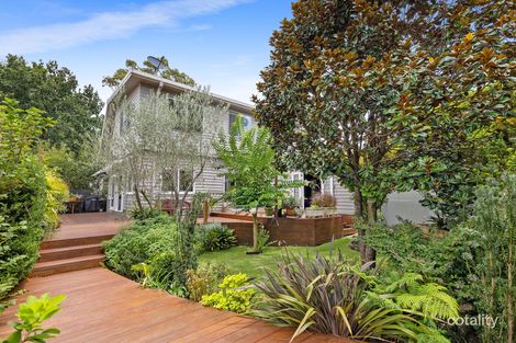 27 Ayres Rd, St Ives, NSW 2075