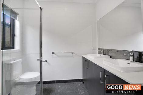 Property photo of 8 Lahore Close Mount Cottrell VIC 3024