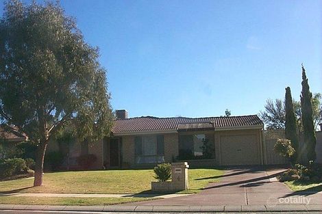 4 Whitcombe Way, Alexander Heights, WA 6064