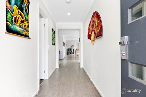 Property photo of 19 Goodenia Avenue Manor Lakes VIC 3024