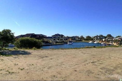 16 Leisure Way, Halls Head, WA 6210