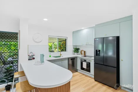 Property photo of 2 Dennis Close Mooroobool QLD 4870