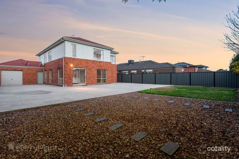 Property photo of 2 Heysen Mews Point Cook VIC 3030