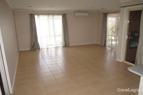 Property photo of 42 Bernborough Avenue Cranbourne West VIC 3977