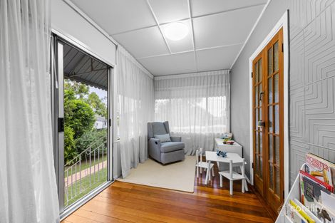 Property photo of 96 Jutland Street Oxley QLD 4075