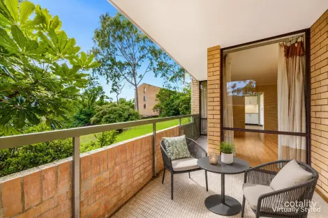 1/2 CARLISLE CL, MACQUARIE PARK, NSW 2113