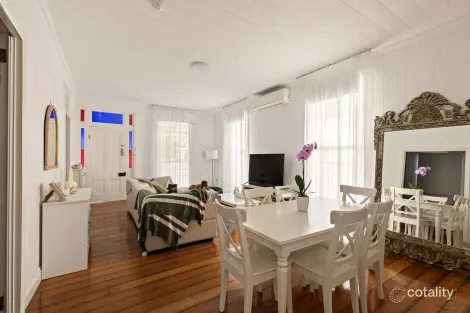 Property photo of 10 Holmesbrook Street Ashgrove QLD 4060