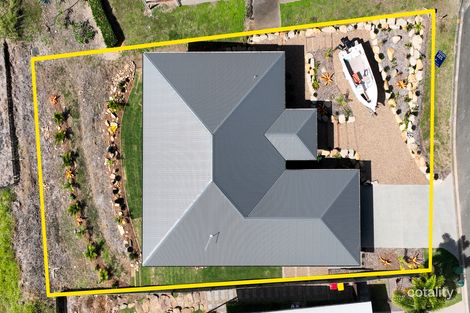 Property photo of 14 Whitehaven Crescent Cannonvale QLD 4802