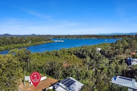 12 Deviot St, Macleay Island, QLD 4184
