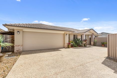 Property photo of 2/22 Newcastle Drive Pottsville NSW 2489