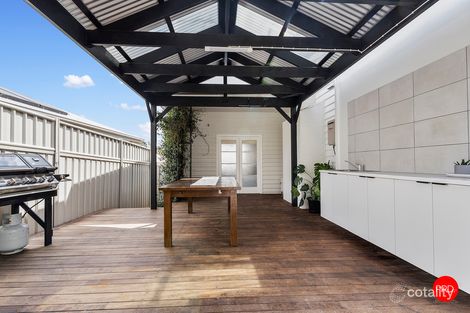 Property photo of 5 Cross Street Kangaroo Flat VIC 3555