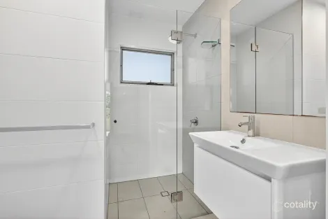 Property photo of 18/8 Russell Street Everton Park QLD 4053