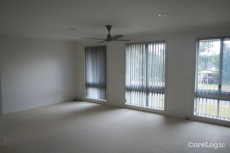 Property photo of 32 Evelyn Crescent Thornton NSW 2322