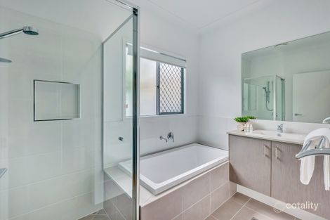 Property photo of 51V Parakeet Street Birkdale QLD 4159
