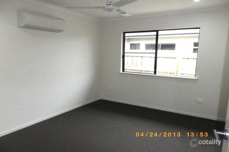 Property photo of 19 Firefly Crescent Ooralea QLD 4740