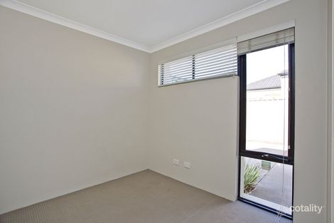Property photo of 72B Susan Road Madeley WA 6065