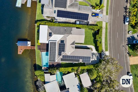 Property photo of 35 Shorehaven Drive Noosaville QLD 4566