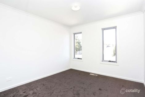 Property photo of 8 Apex Place Berwick VIC 3806