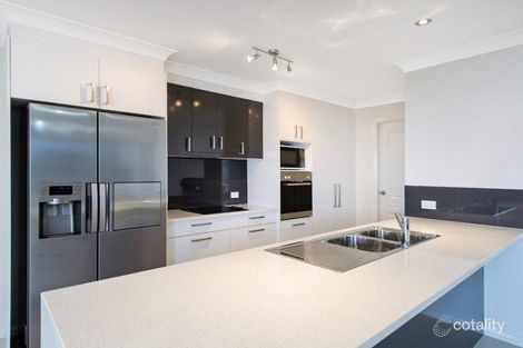 Property photo of 33 Kyla Crescent Port Macquarie NSW 2444