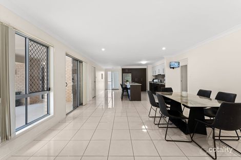 Property photo of 16 Carnarvon Crescent Waterford QLD 4133