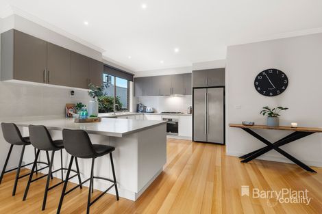 Property photo of 5 Delphi Avenue South Morang VIC 3752