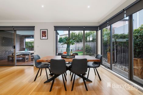 Property photo of 5 Delphi Avenue South Morang VIC 3752