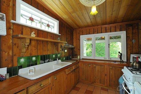 Property photo of 21 Bates Avenue Upper Ferntree Gully VIC 3156