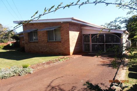 19 Mcintyre St, Centenary Heights, QLD 4350