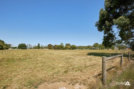 65 Darnum-Allambee Rd, Darnum, VIC 3822