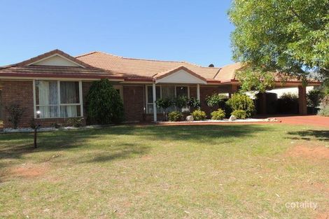 Property photo of 30 Goldfinch Court Murray Downs NSW 2734