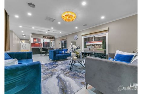 Property photo of 8 Dashing Road Craigieburn VIC 3064