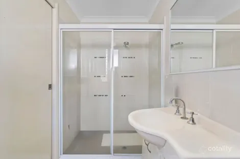 Property photo of 44 Nixon Drive North Booval QLD 4304