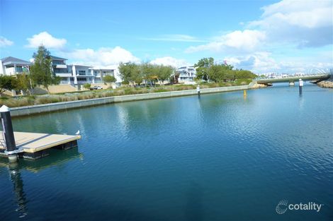 3 Chelydra Pnt, North Coogee, WA 6163