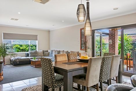 Property photo of 8 Creekview Place Ascot VIC 3551